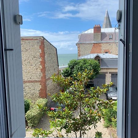 Studio vue mer à 2 min de la plage Villerville Eksteriør bilde