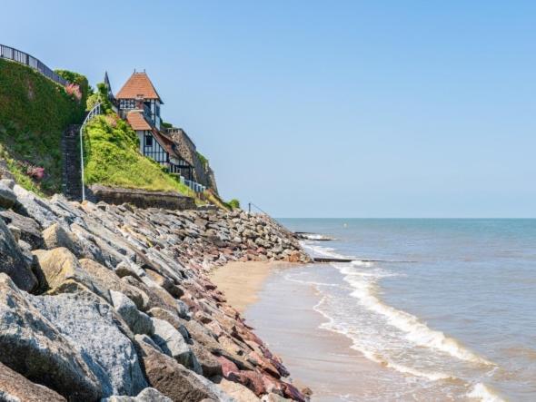 Studio vue mer à 2 min de la plage Villerville Eksteriør bilde
